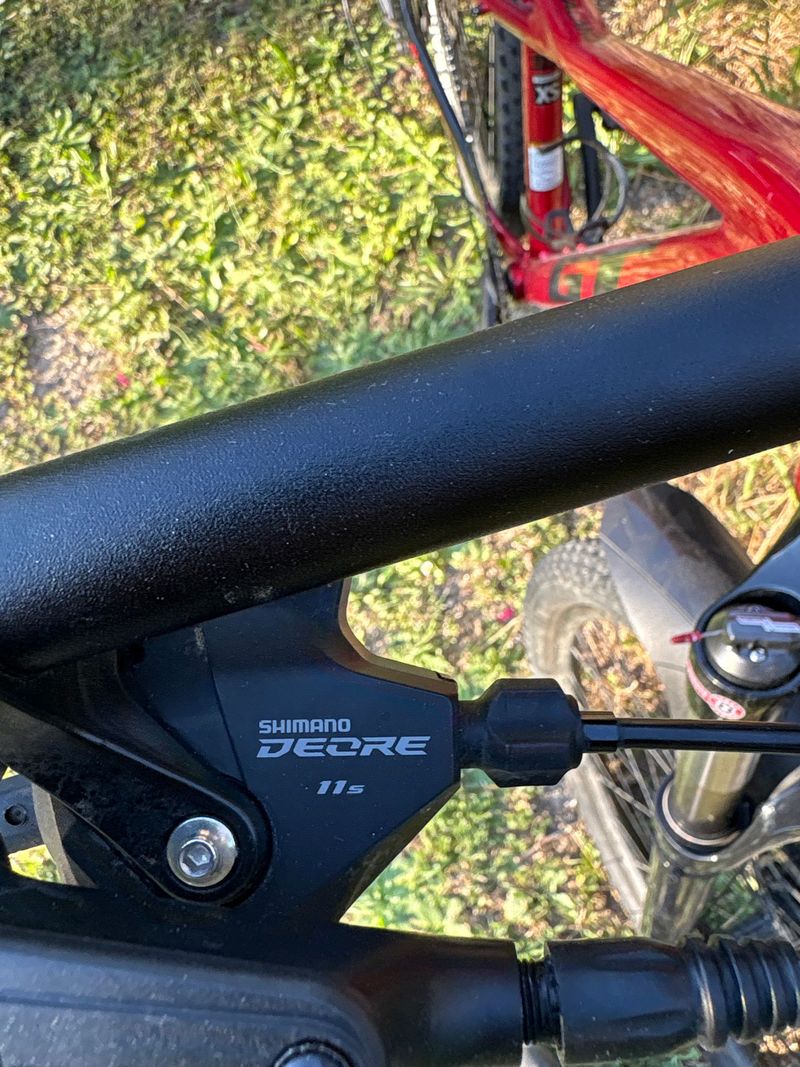 Gebrauchtes GT Avalanche Elite 2025 2025 Mountainbike, Rot, 27.5 — Bild 4 von 8
