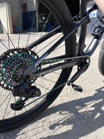 Used Specialized Epic Expert 2022 2022 Mountainbike — image 2 of 5