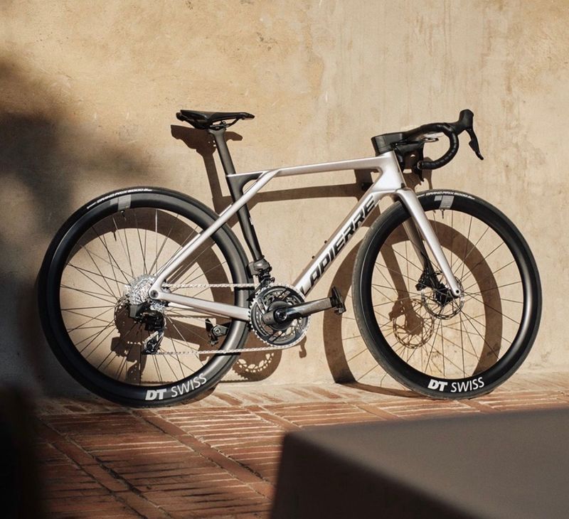Tweedehands Lapierre Xelius SRAM Force eTap AXS 2026 Road & Gravel