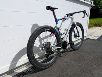 Used Scott Addict Gravel RC 2025 2025 Road & Gravel — image 4 of 8