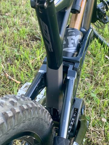 Used YT Custom SRAM GX DH 2017 Mountainbike, Black, 27.5 (650B) — image 7 of 11