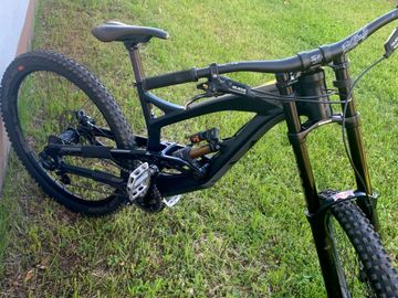 Used YT Custom SRAM GX DH 2017 MTB