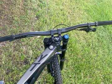 Used YT Custom SRAM GX DH 2017 Mountainbike, Black, 27.5 (650B) — image 4 of 11