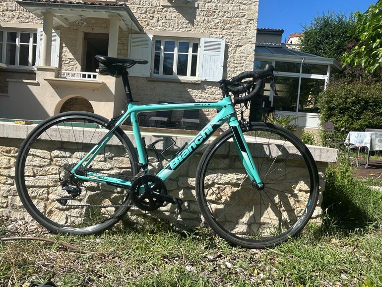 Used Bianchi Sempre Pro 2019 2019 Road & Gravel, Green — image 1 of 8