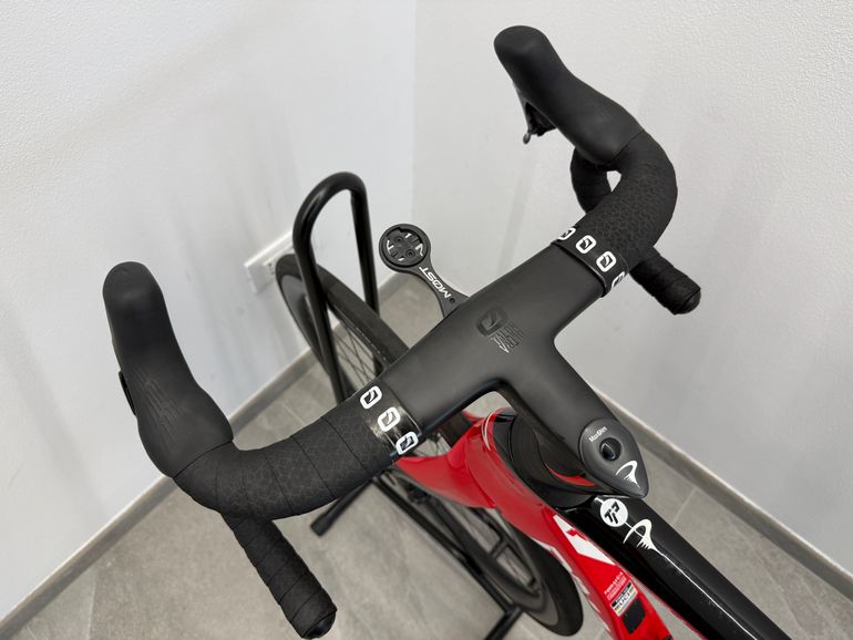 Used Pinarello F7 ULTEGRA Di2 2024 2024 Road & Gravel — image 3 of 9