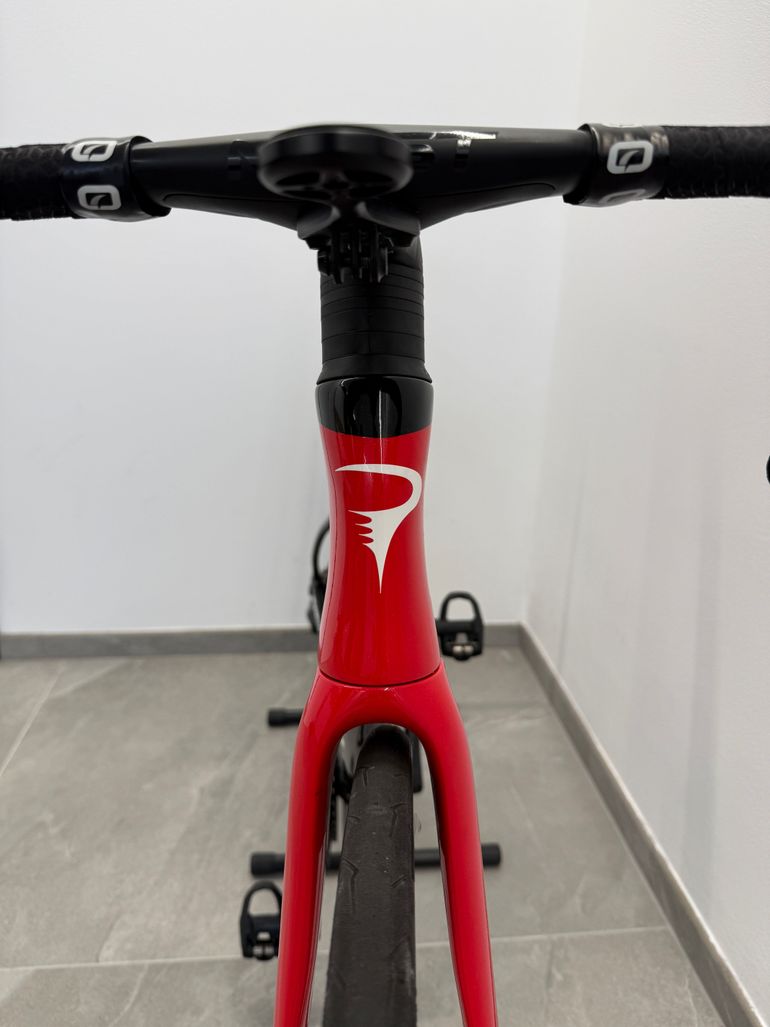 Used Pinarello F7 ULTEGRA Di2 2024 2024 Road & Gravel — image 8 of 9