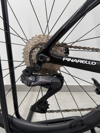 Used Pinarello F7 ULTEGRA Di2 2024 2024 Road & Gravel — image 9 of 9