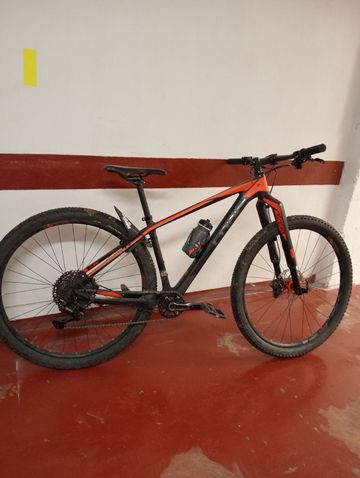 Gebrauchtes CUBE REACTION GTC SLT 2017 2017 Mountainbike, Schwarz, 29, 27.5 — Bild 1 von 4