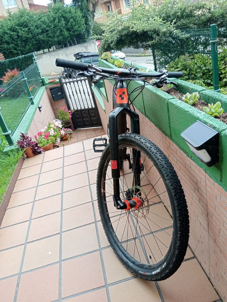 Used CUBE REACTION GTC SLT 2017 2017 Mountainbike, Negro — image 4 of 4