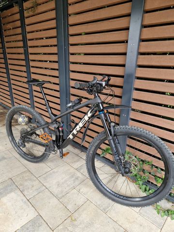 Gebrauchtes Trek Fuel EX 9.7 2021 2021 Mountainbike, Schwarz, 29 — Bild 2 von 12