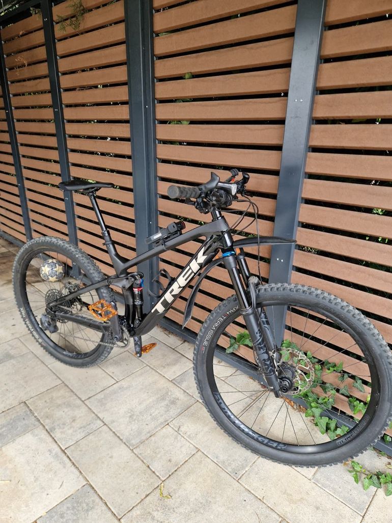 Used Trek Fuel EX 9.7 2021 2021 Mountainbike, Schwarz, 29 — image 2 of 12