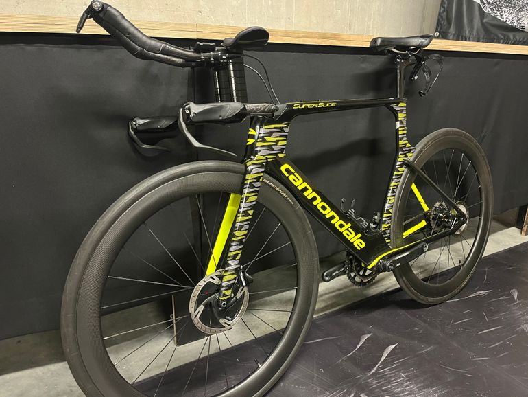 Used Cannondale SuperSlice Ultegra 2019 2019 Road & Gravel — image 1 of 12