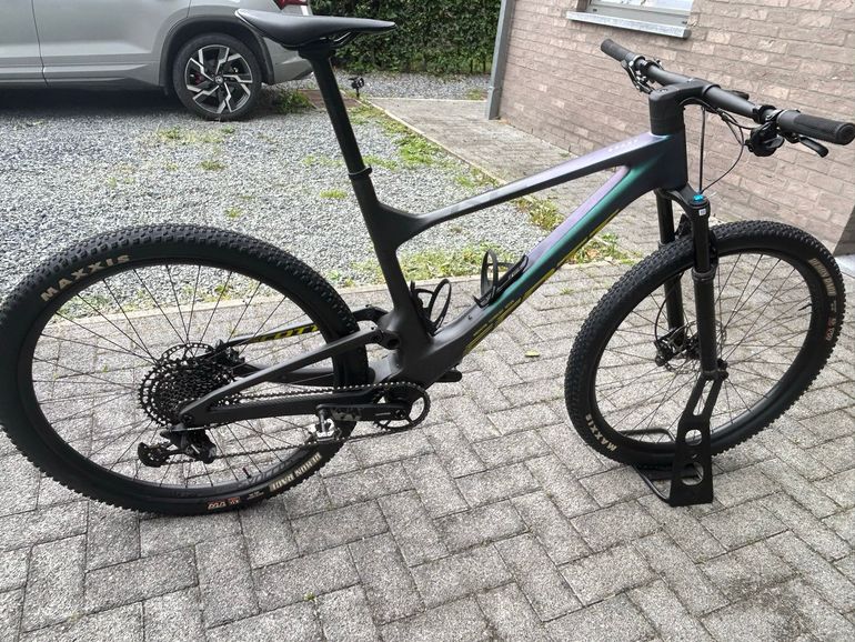 Used Scott Spark RC Comp 2024 2024 Mountainbike, Grün, 29 — image 2 of 11