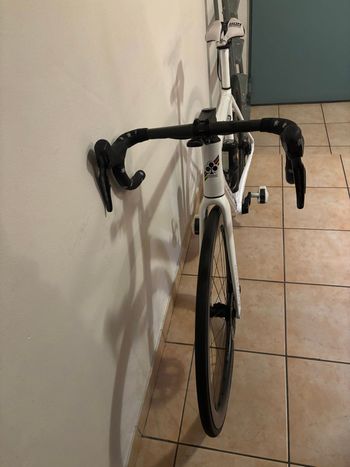 Used Colnago C64 Disc Kaizen Pro Bike 2022 2022 Road & Gravel, White — image 7 of 10