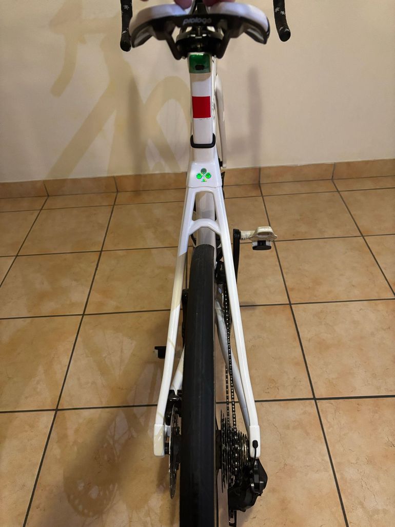 Used Colnago C64 Disc Kaizen Pro Bike 2022 2022 Road & Gravel, White — image 8 of 10