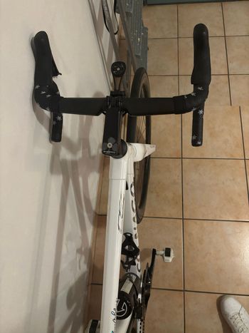 Used Colnago C64 Disc Kaizen Pro Bike 2022 2022 Road & Gravel, White — image 4 of 10