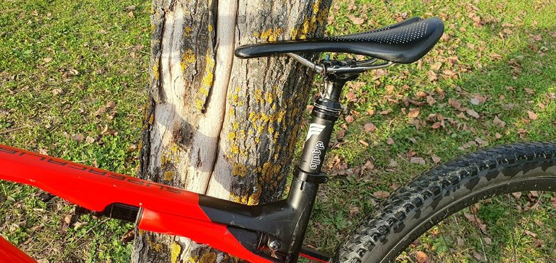 Used Trek Supercaliber 9.8 XT 2021 2021 Mountainbike, Red, 29 — image 7 of 7