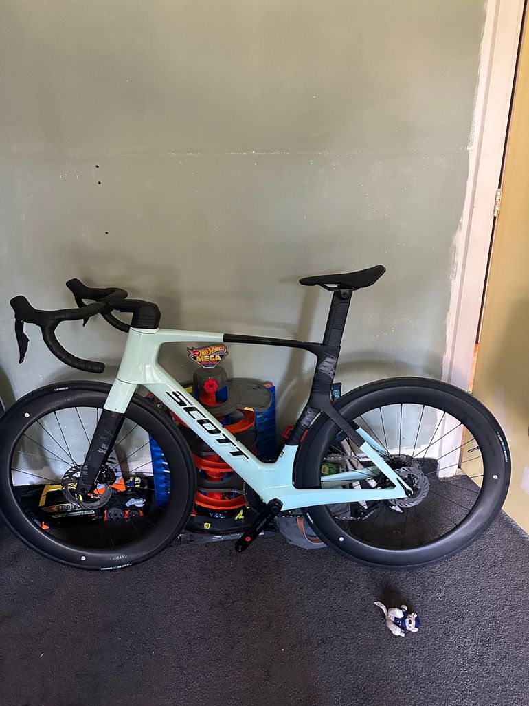Used Scott Foil RC 20 2026 2026 Road & Gravel — image 1 of 8