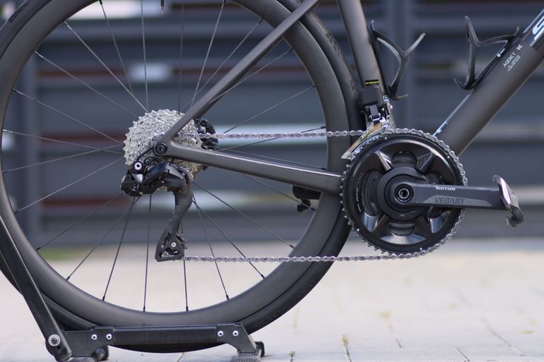 Used Scott Addict RC 30 2025 2025 Road & Gravel — image 3 of 9