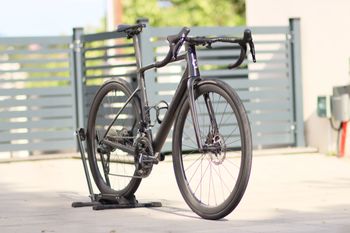 Used Scott Addict RC 30 2025 2025 Road & Gravel — image 6 of 9