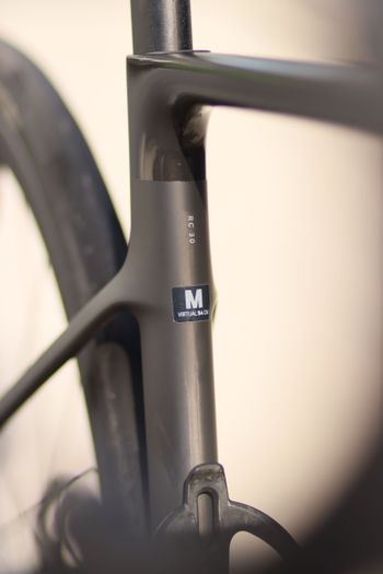 Used Scott Addict RC 30 2025 2025 Road & Gravel — image 7 of 9