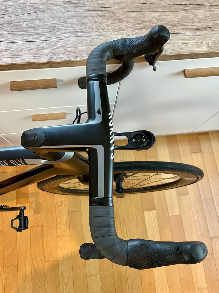 Used Canyon Aeroad CF SLX Disc 8.0 Di2 2018 2018 Road & Gravel, Schwarz — image 10 of 12