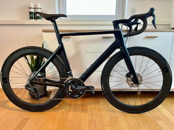 Used Canyon Aeroad CF SLX Disc 8.0 Di2 2018 2018 Road & Gravel
