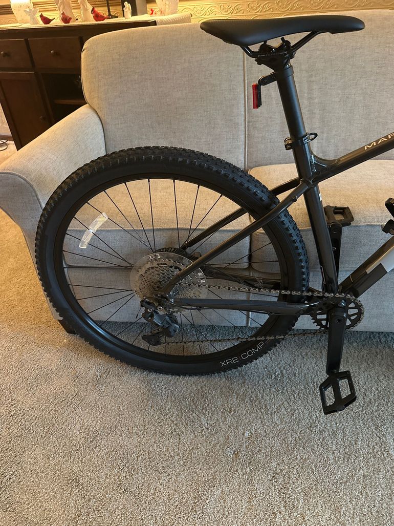 Used Trek Marlin 6 2022 2022 Mountainbike, Light Gray, 27.5, 29 — image 3 of 3