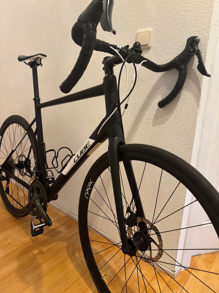 Used CUBE Attain Shimano Tiagra 2021 Road & Gravel, Nero — image 4 of 10