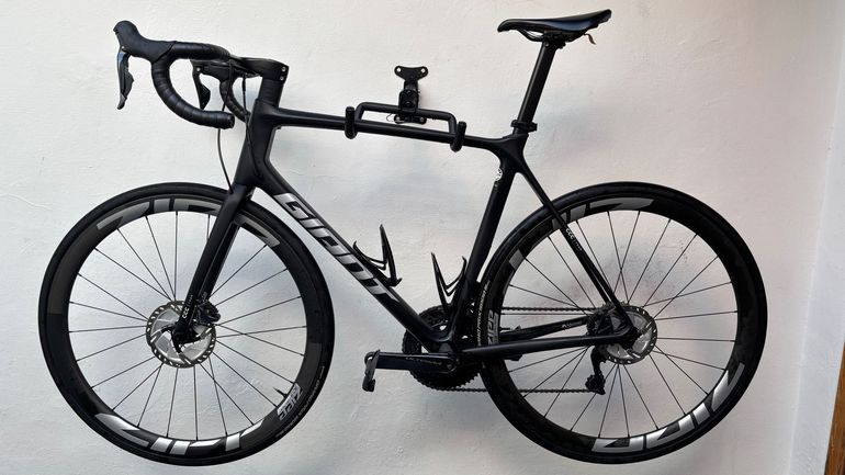 Used Giant TCR Advanced Pro Team Disc 2021 2021 Road & Gravel — image 1 of 5