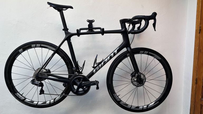 Used Giant TCR Advanced Pro Team Disc 2021 2021 Road & Gravel — image 2 of 5