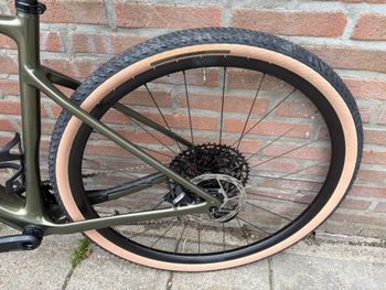 Used Specialized Diverge 4 Comp Carbon - SRAM Apex AXS/S1000 2026 2026 Road & Gravel, Green — image 5 of 8