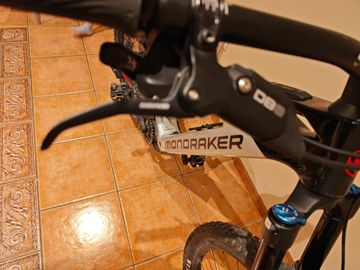 Used Mondraker DUNE R 2024 2024 Mountainbike, Light Gray, 29, 27.5 — image 8 of 8