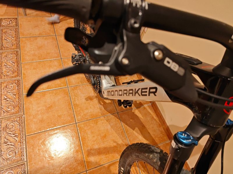 Used Mondraker DUNE R 2024 2024 Mountainbike, Light Gray, 29, 27.5 — image 8 of 8
