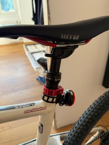 Used GT Carbon Expert 100 2012 2012 Mountainbike, White — image 11 of 24