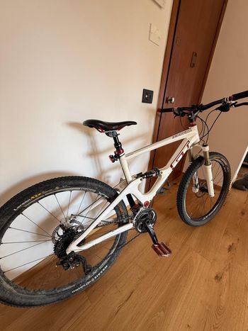 Used GT Carbon Expert 100 2012 2012 Mountainbike, White — image 4 of 24