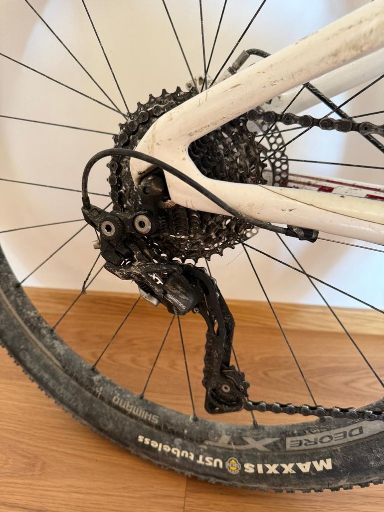 Used GT Carbon Expert 100 2012 2012 Mountainbike, White — image 19 of 24