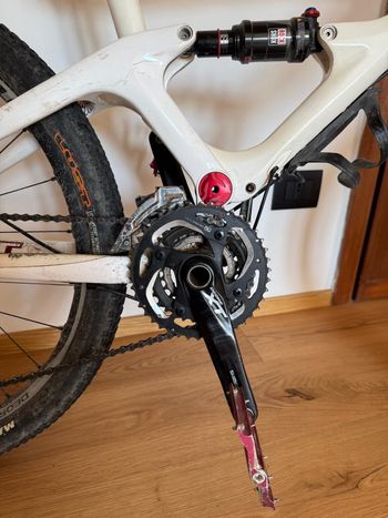 Used GT Carbon Expert 100 2012 2012 Mountainbike, White — image 21 of 24