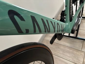 Used Canyon Aeroad CF SLX 8 Di2 2024 2024 Road & Gravel, Grün — image 6 of 6