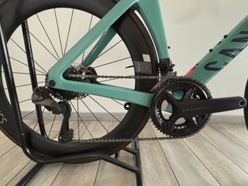 Used Canyon Aeroad CF SLX 8 Di2 2024 2024 Road & Gravel, Grün — image 3 of 6