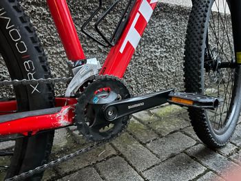 Used Trek Marlin 5 Gen 2 2023 2023 Mountainbike, Rosso — image 3 of 7