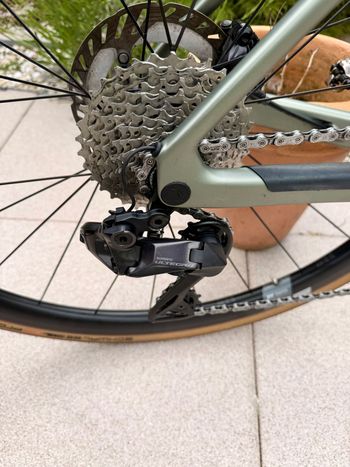 Used Canyon Endurace CF SLX 8 Di2 2024 2024 Road & Gravel — image 4 of 9