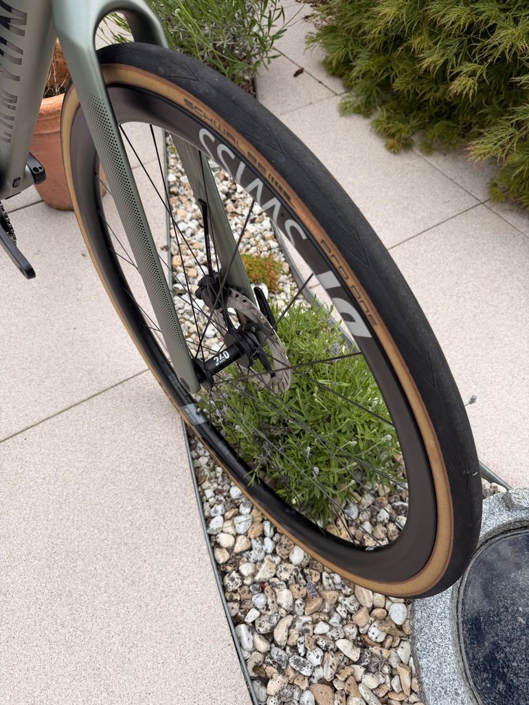 Used Canyon Endurace CF SLX 8 Di2 2024 2024 Road & Gravel — image 8 of 9