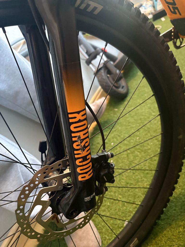 Used Scott Spark 970 2022 2022 Mountainbike, Orange, 29 — image 3 of 3