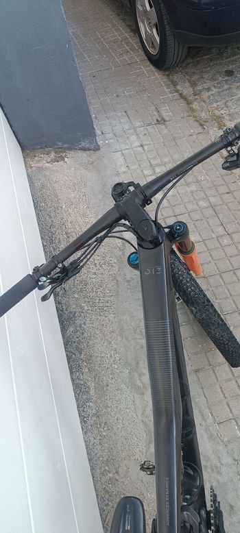 Used Orbea OIZ M-TEAM AXS 2024 2024 Mountainbike — image 8 of 8
