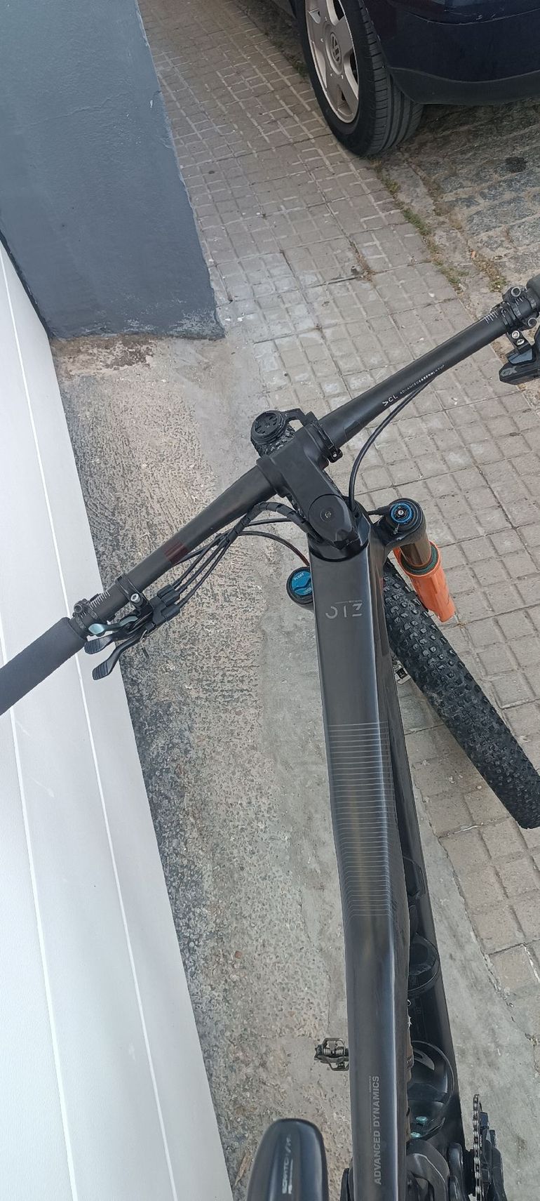 Used Orbea OIZ M-TEAM AXS 2024 2024 Mountainbike — image 8 of 8