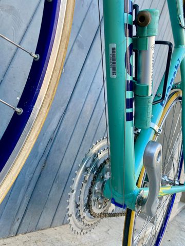 Used Bianchi Custom Campagnolo Veloce 2000 Road & Gravel, Blue — image 9 of 13