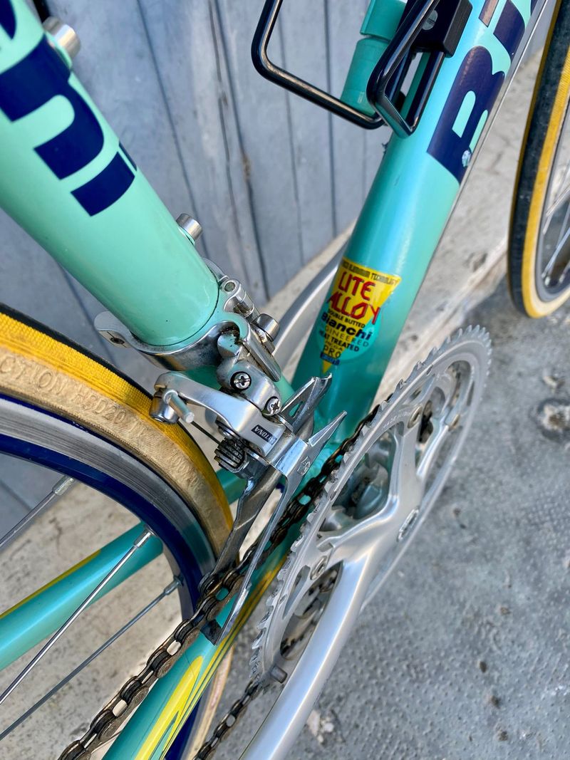Used Bianchi Custom Campagnolo Veloce 2000 Road & Gravel, Blue — image 4 of 13