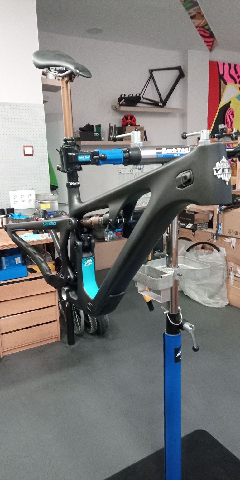 Used Yeti SB120 Frameset 2024 Mountainbike, Schwarz — image 2 of 13