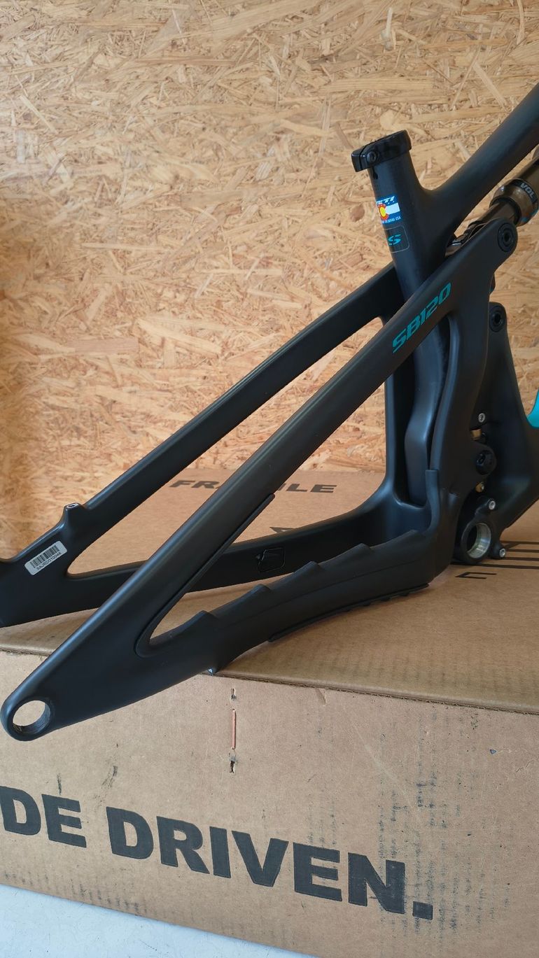 Used Yeti SB120 Frameset 2024 Mountainbike, Schwarz — image 6 of 13